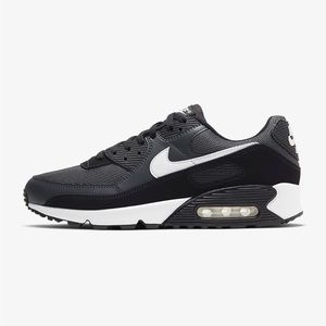 NWT Nike Air Max 90